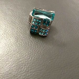 Woman's stretch band Fashion Ring